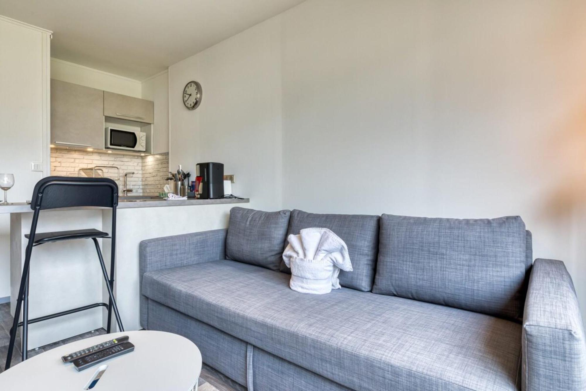Olivia Studio Avec Place De Parking Rouen Exterior foto